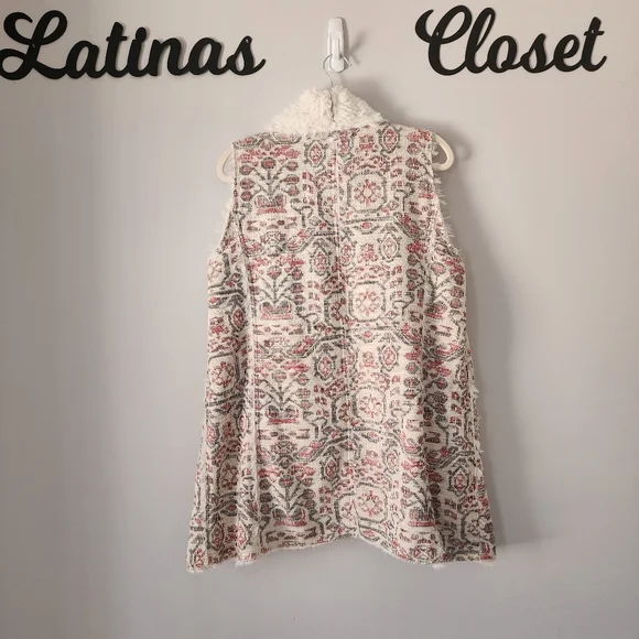 Anthropologie Hei Hei Jacquard Aztec Print Faux Fur‎ Vest Size Large - Picture 7 of 11